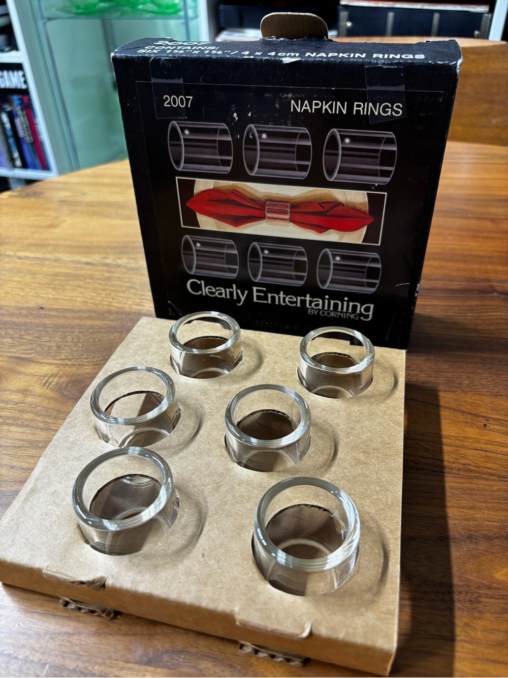 Corning vintage Clearly Entertaining glass napkin rings with original box